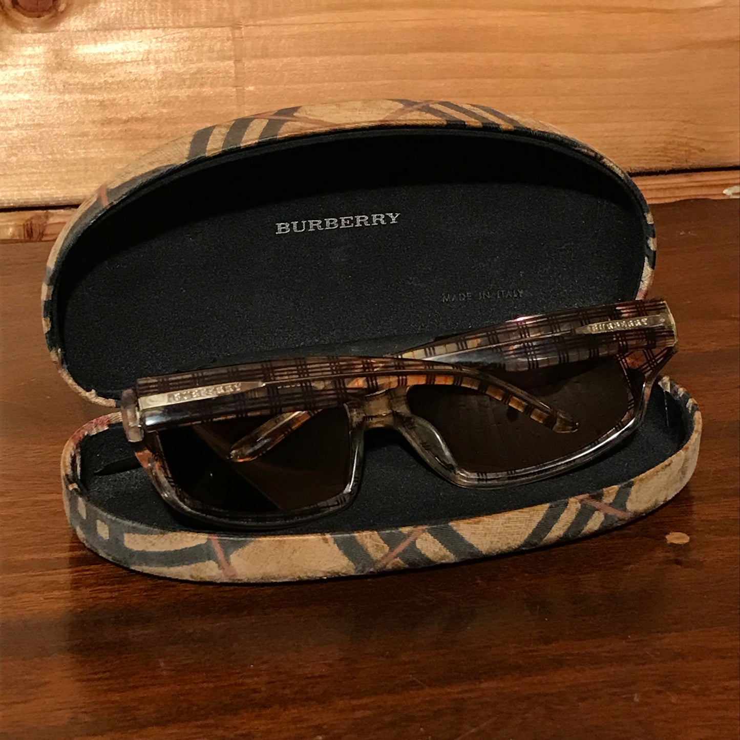 Burberry Nova Check sunglasses