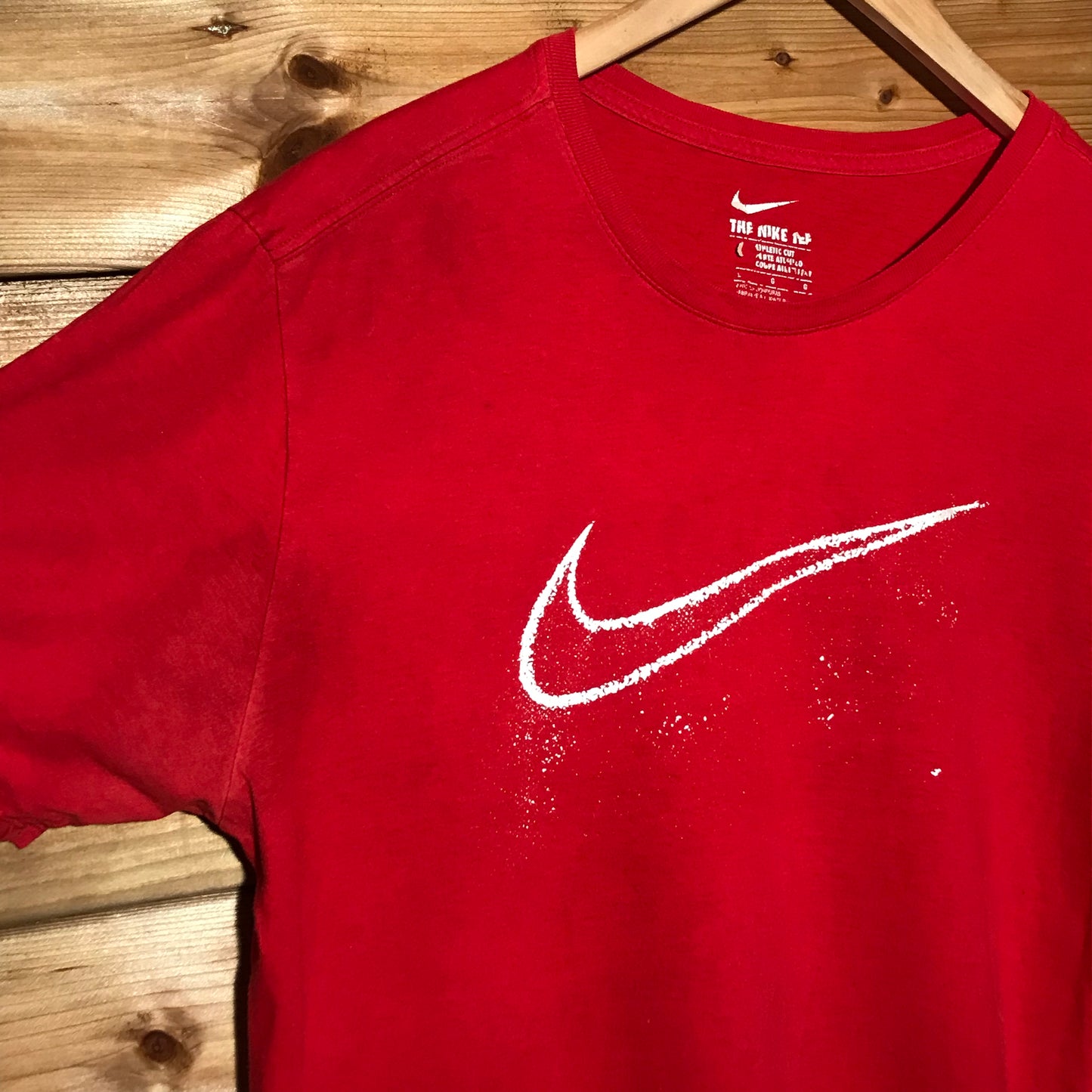 Nike Splatter Outline Swoosh t shirt