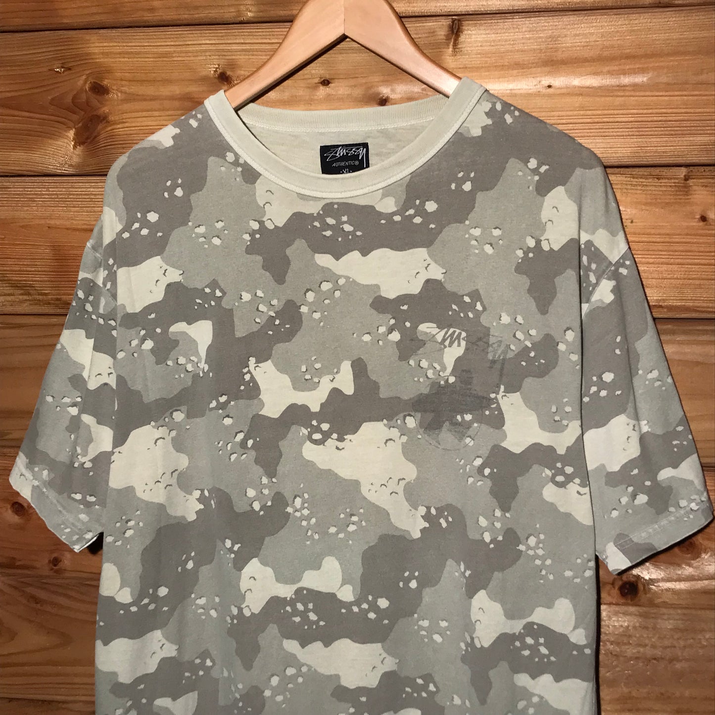 Stüssy Surfman Logo Desert Camo AOP t shirt