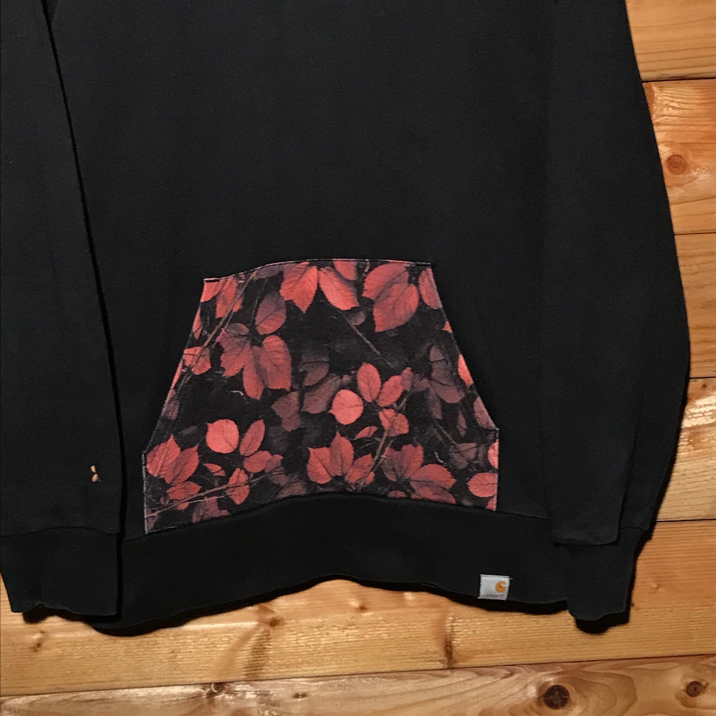 Carhartt Leaves Print hoodie