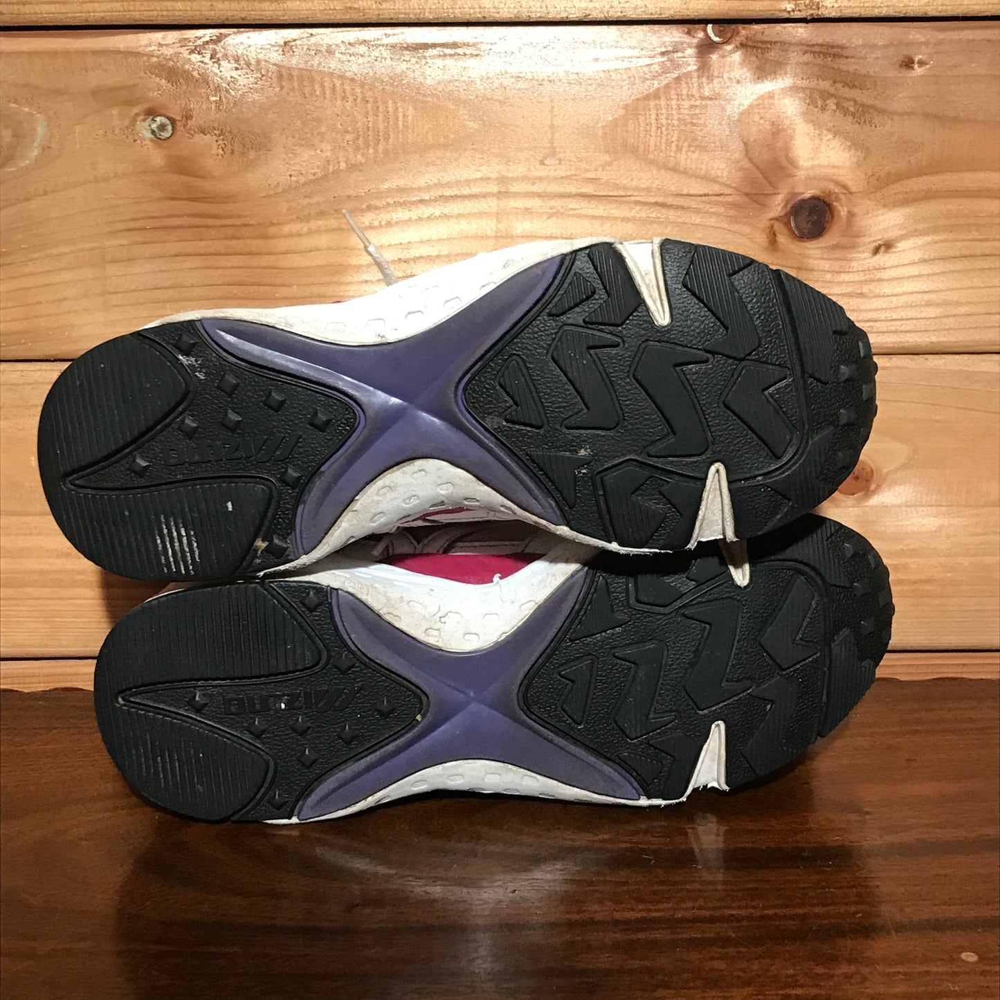 90s Mizuno Mondo Control