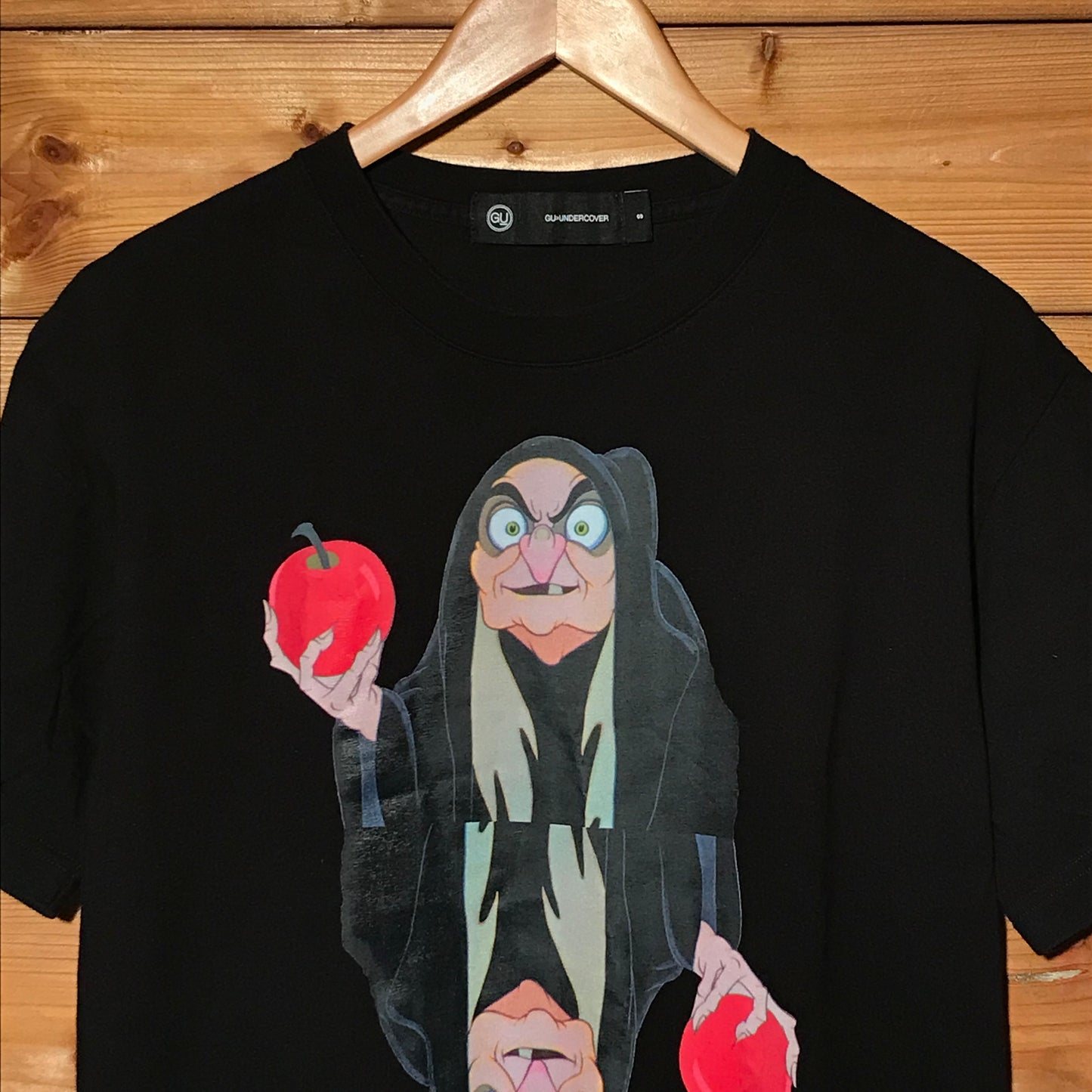 Undercover x GU Disney Snow White Witch t shirt