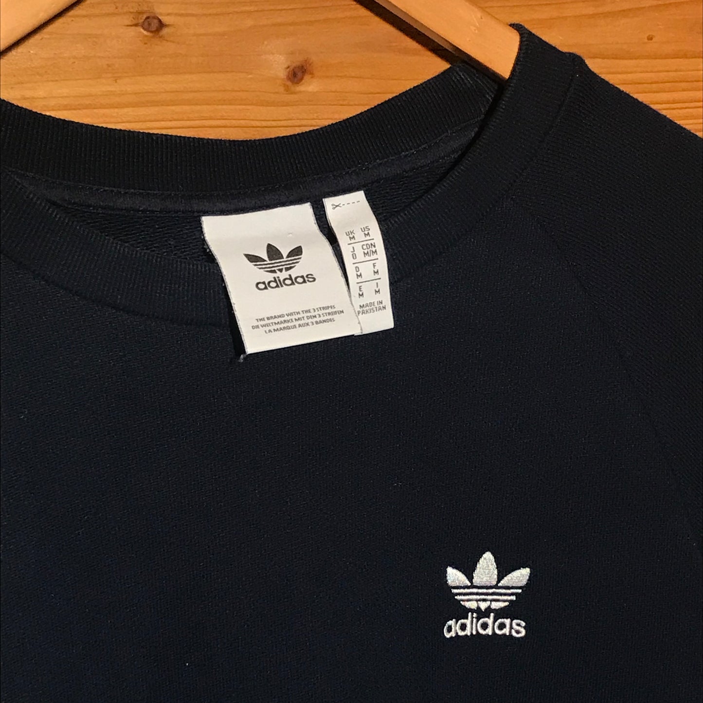 Adidas essentials sweatshirt