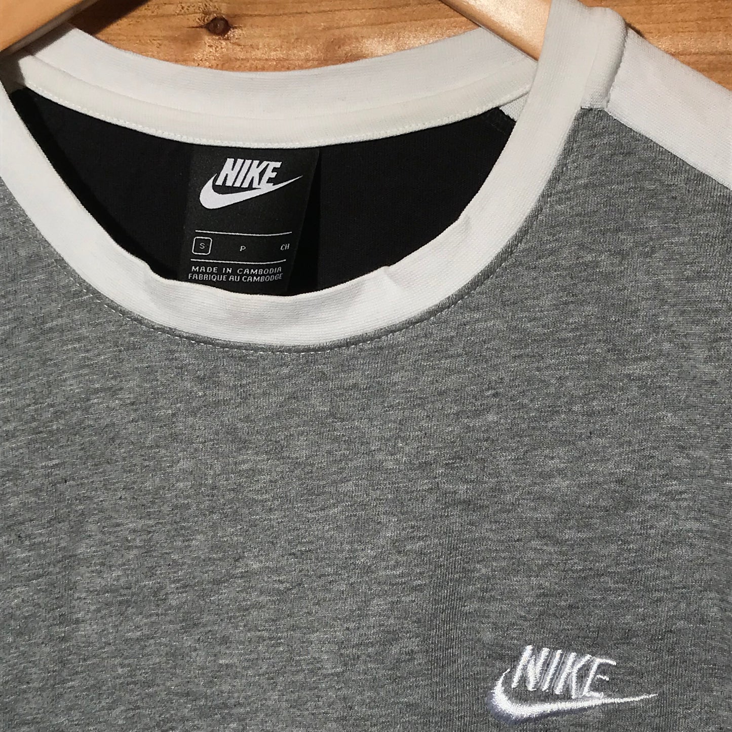 Nike Split essentials t shirt