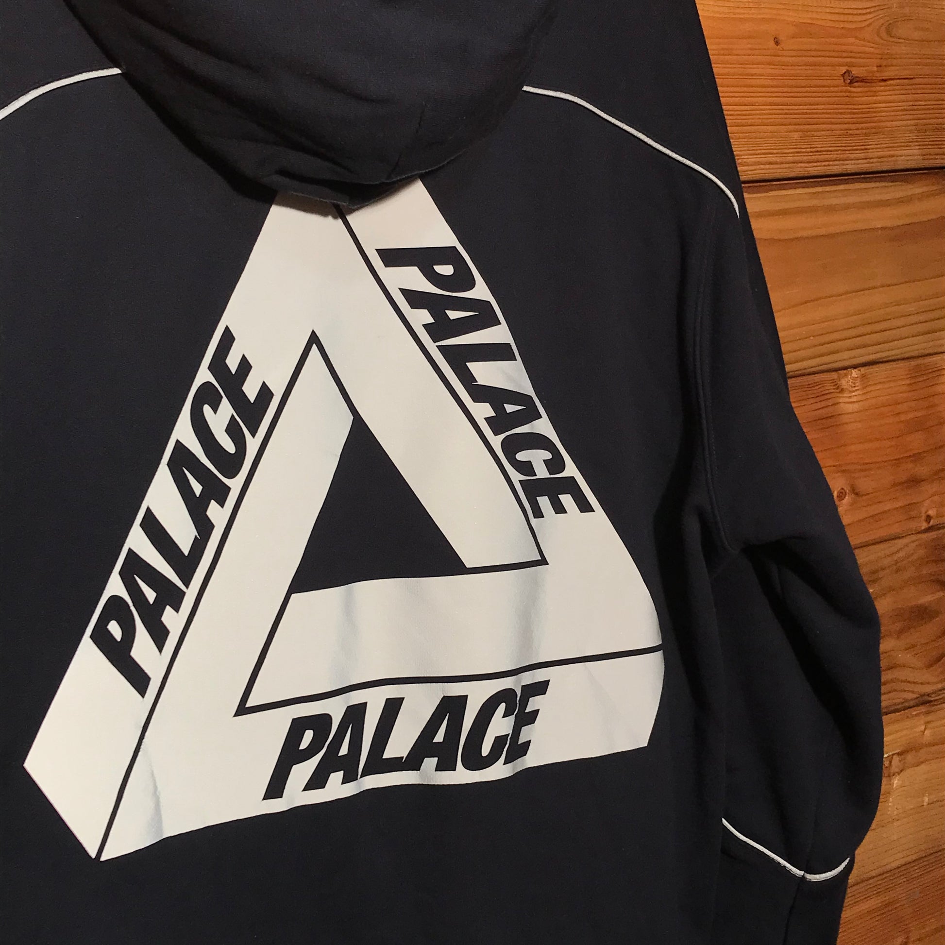 Palace sales 3m hoodie