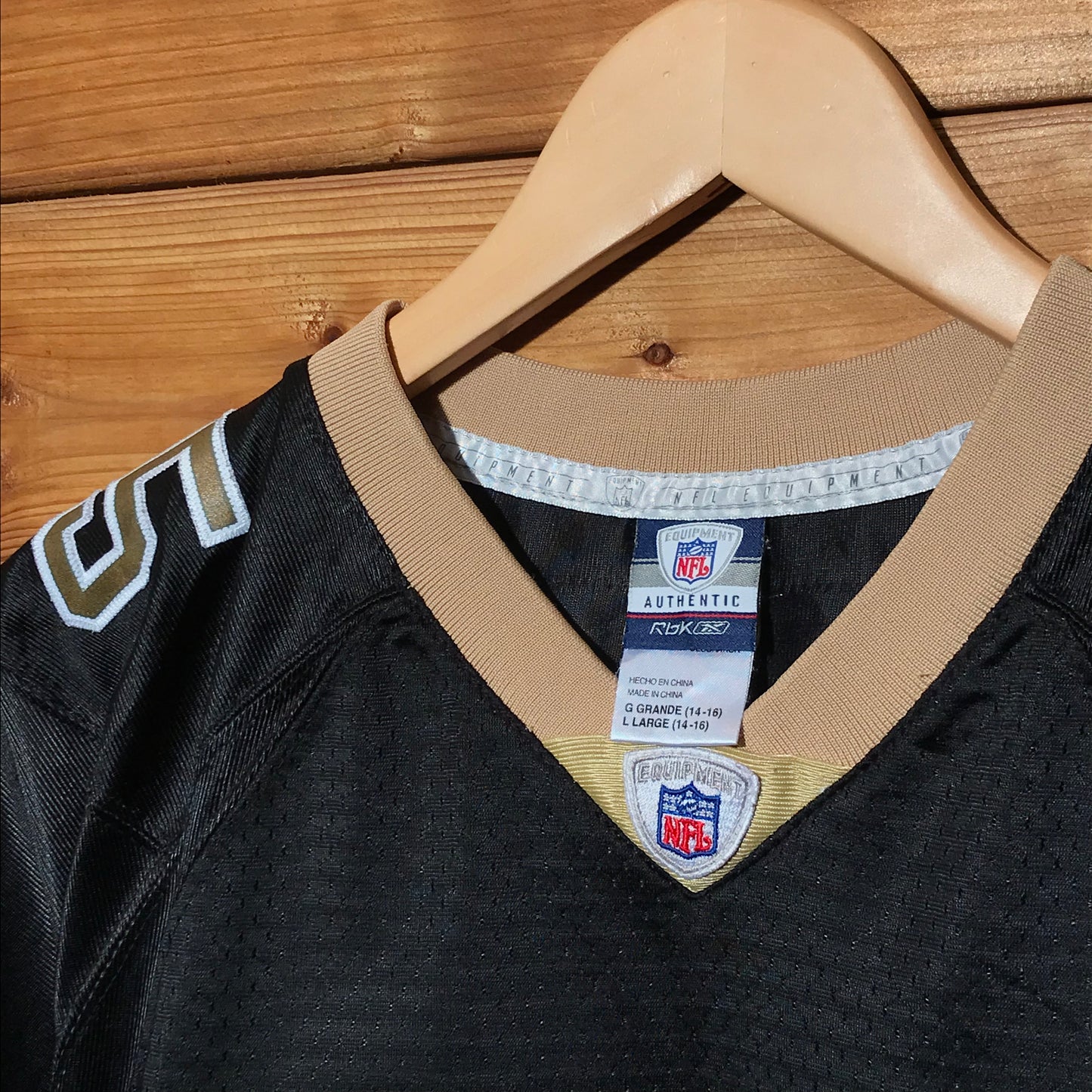 Reebok x NFL Saints Reggie Bush jersey t shirt