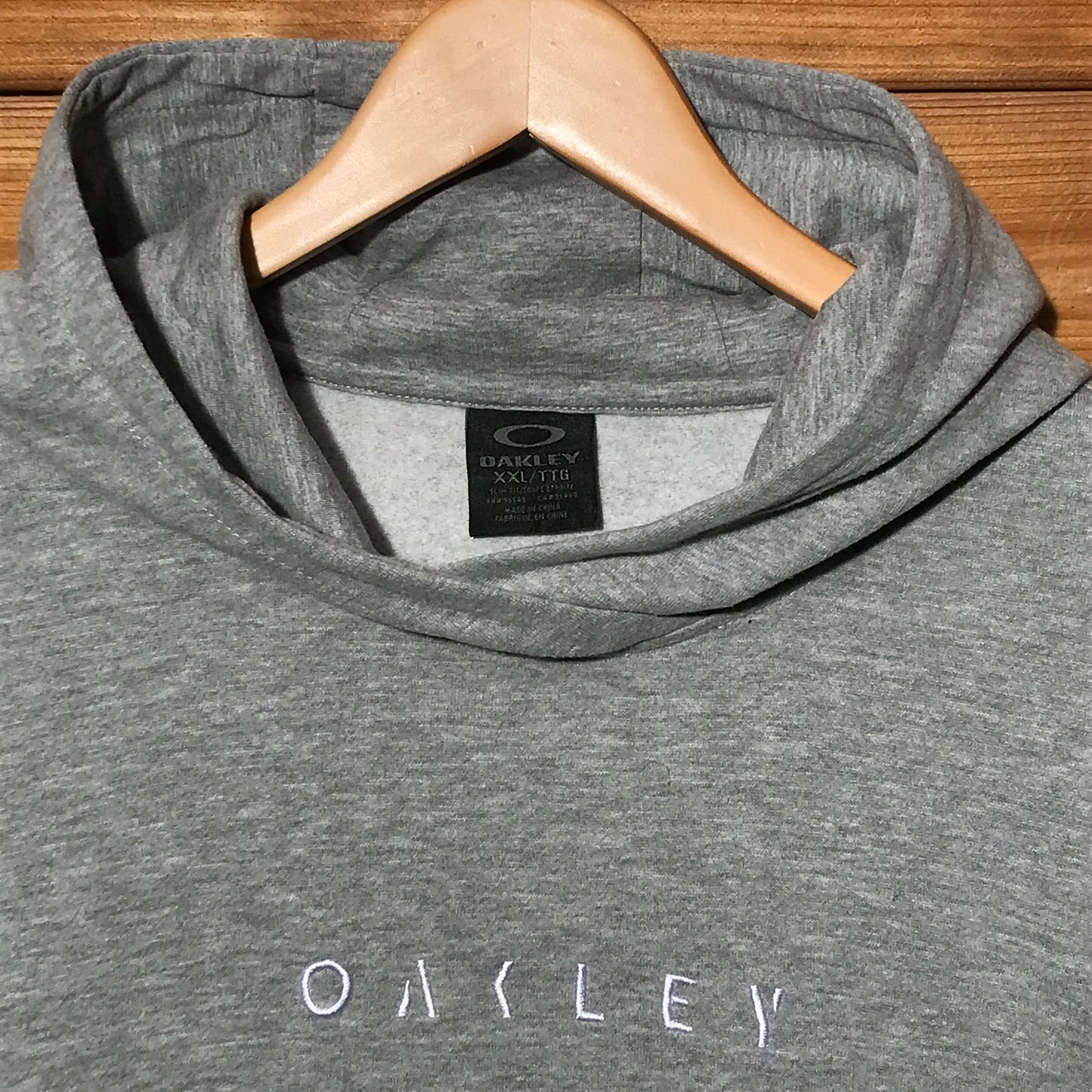 Oakley spellout hoodie