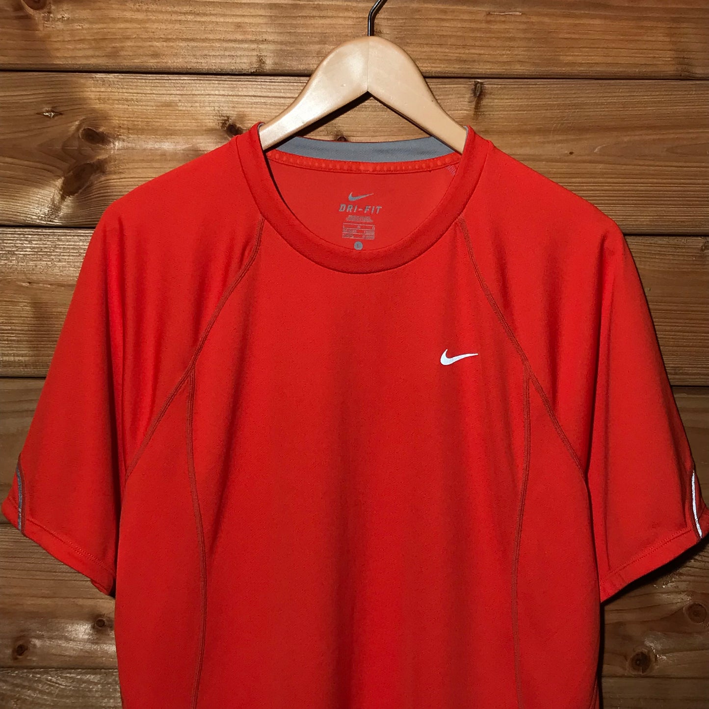 Nike Piping Neon t shirt