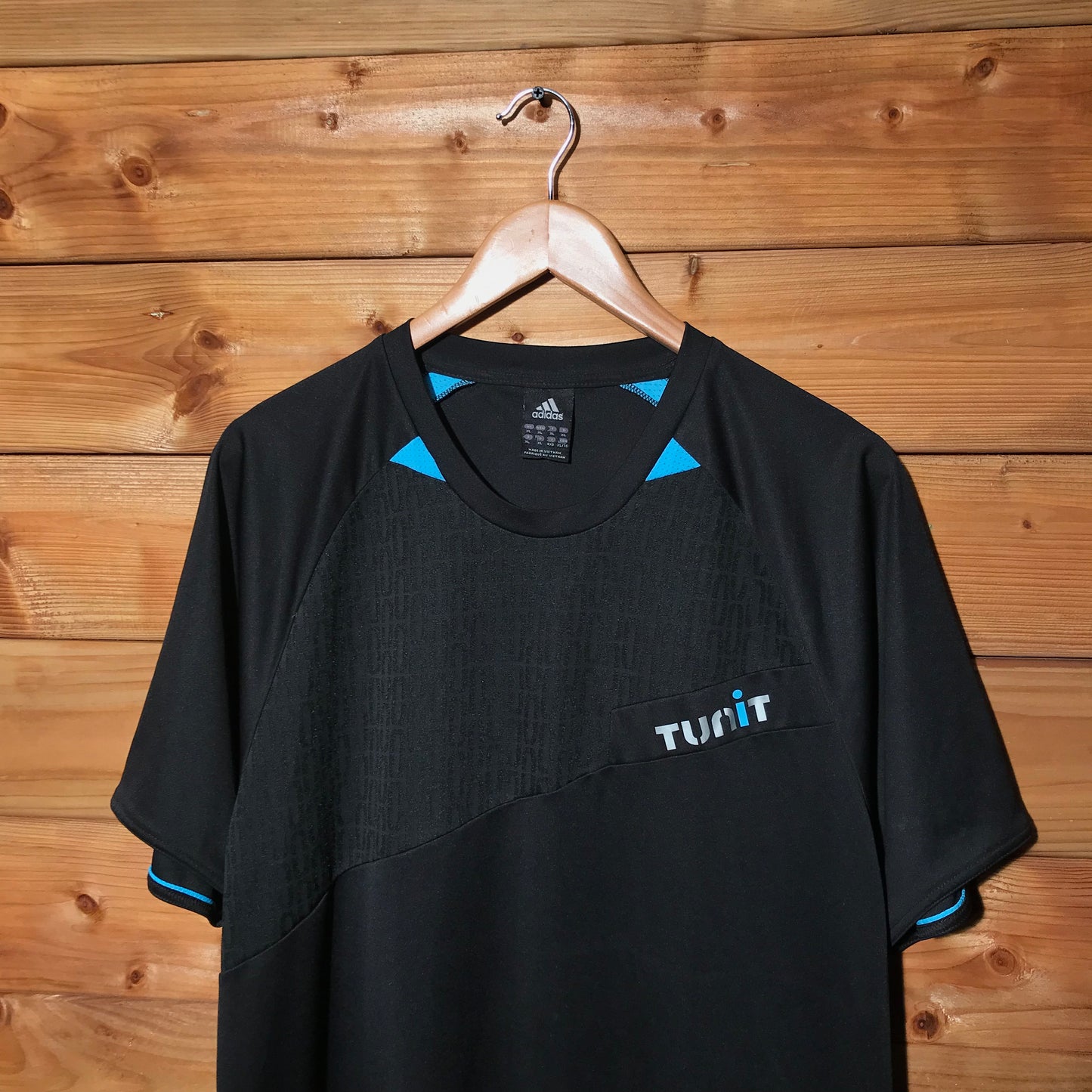 Adidas Tunit t shirt