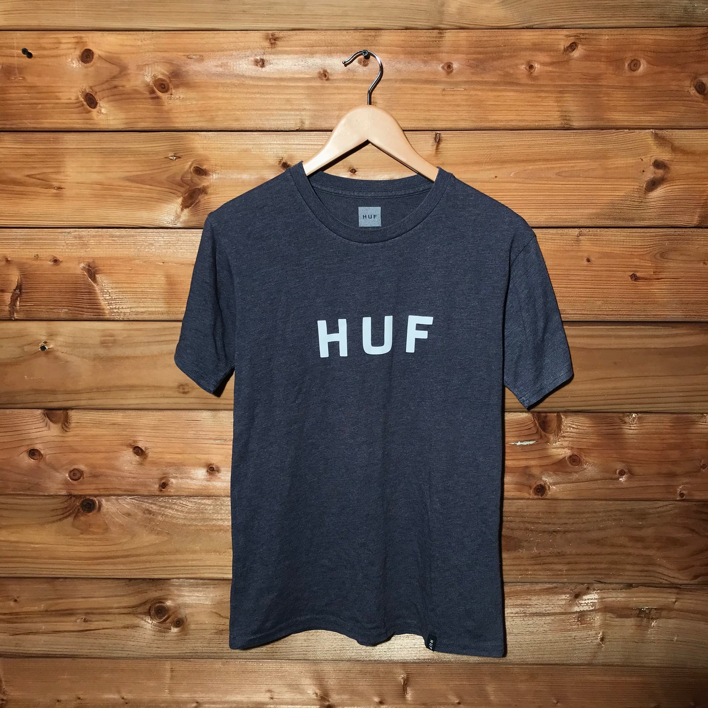 HUF Spellout basic t shirt