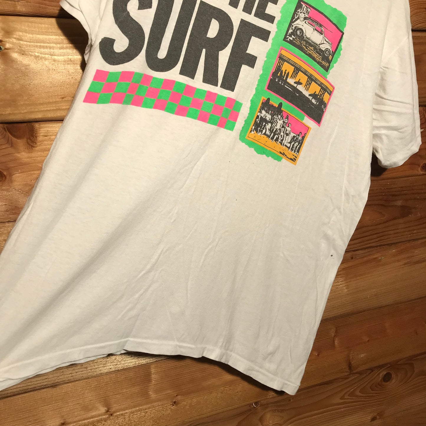 90s Hit The Surf Souvenir t shirt