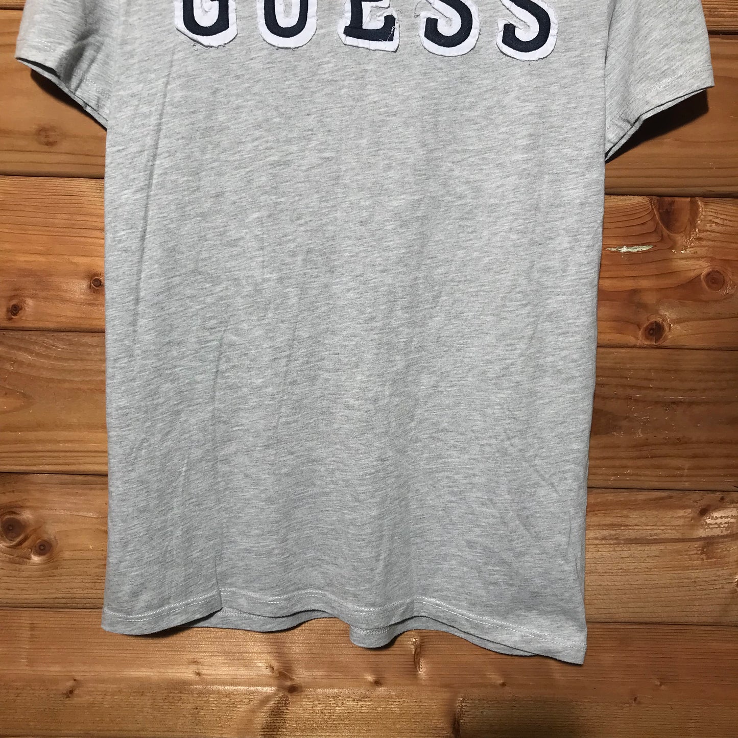 Guess Spellout t shirt