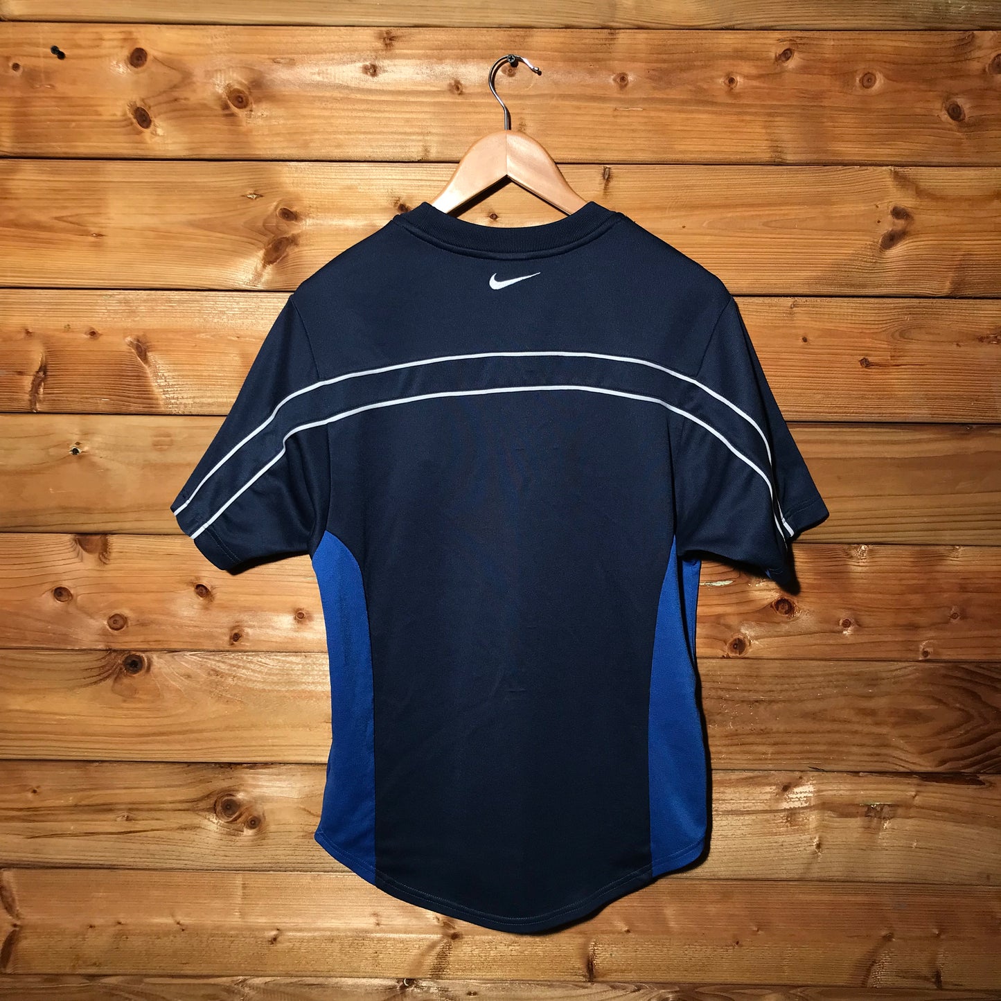 Nike Team Piping t shirt