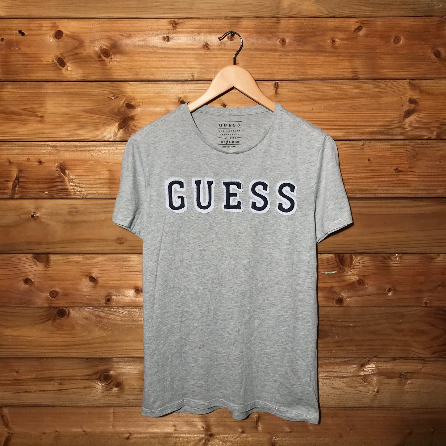 Guess Spellout t shirt