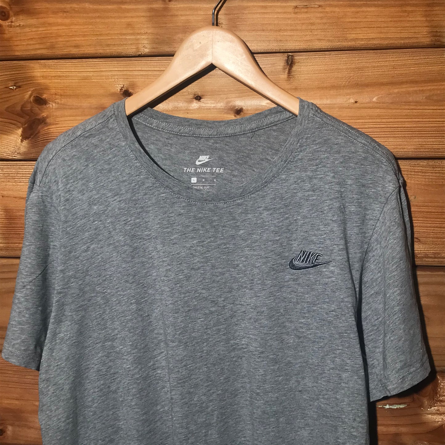 Nike essentials tonal t shirt