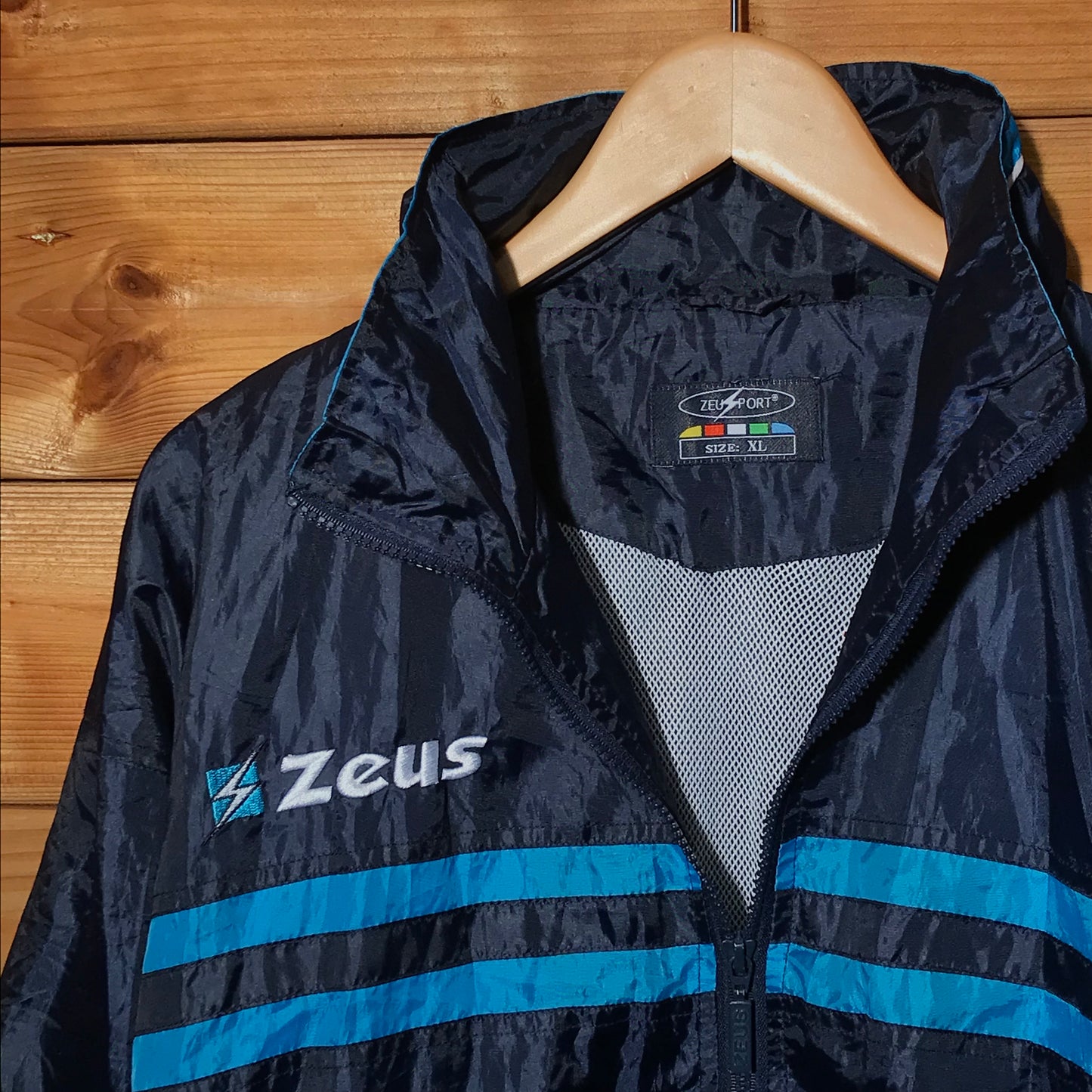 Zeus Sport windbreaker jacket – HeresWear