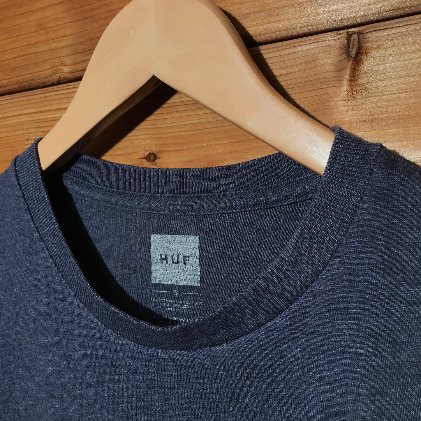 HUF Spellout basic t shirt