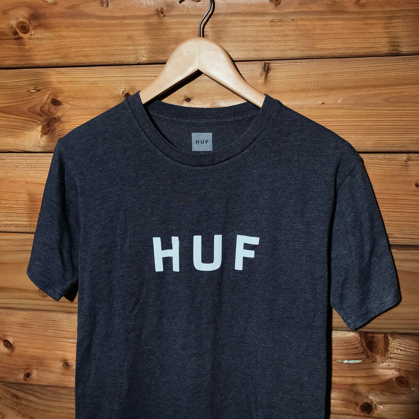 HUF Spellout basic t shirt