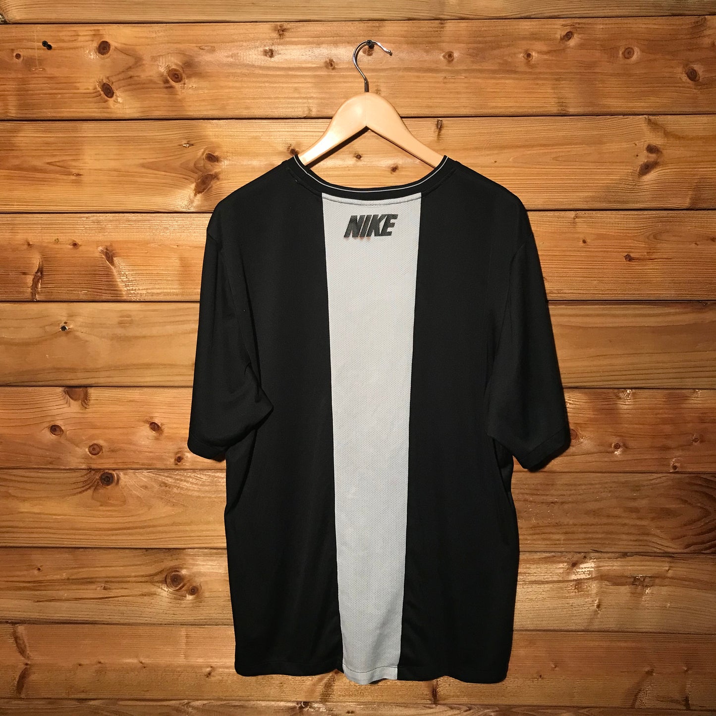 Nike Team Piping t shirt