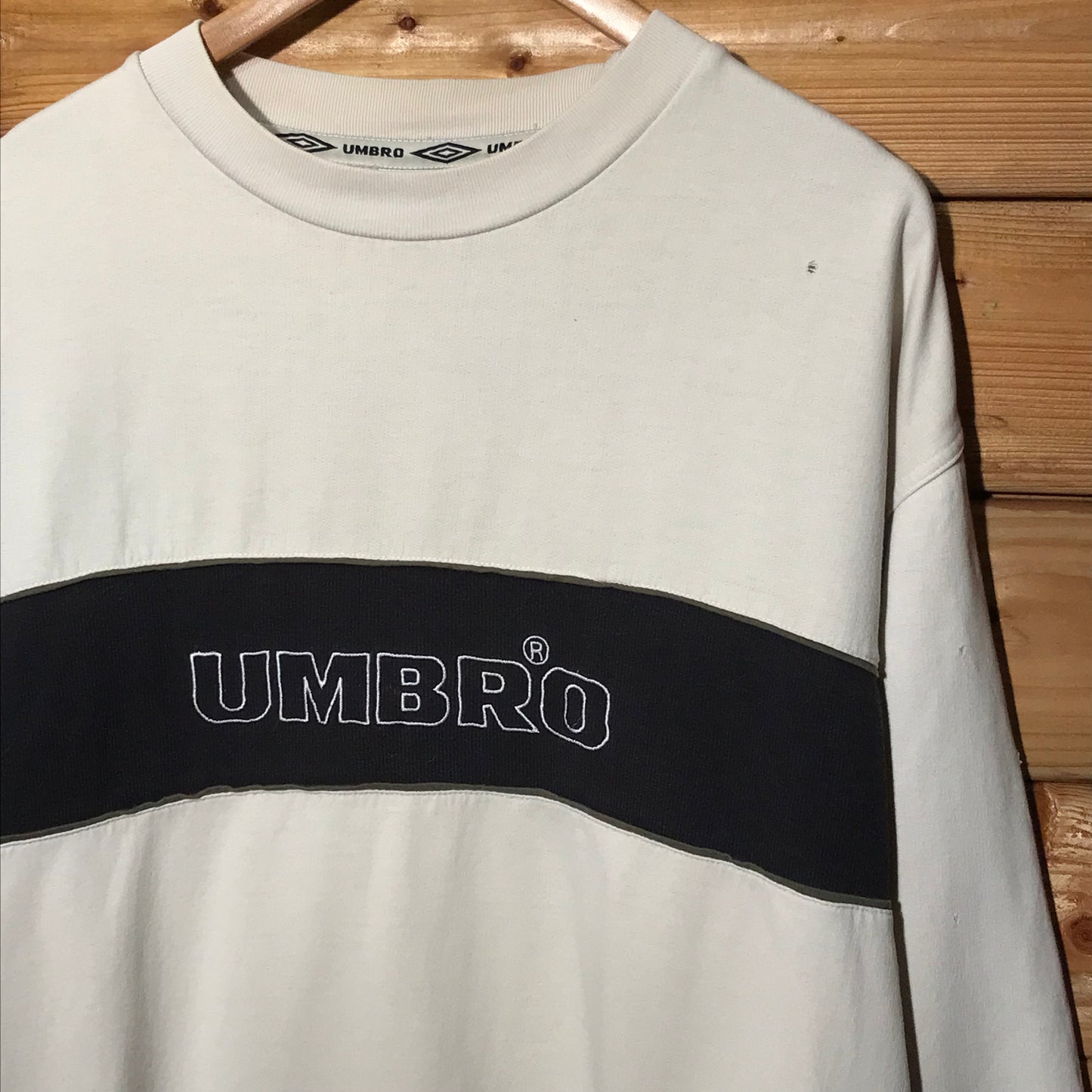 Umbro Stripe Spellout sweatshirt