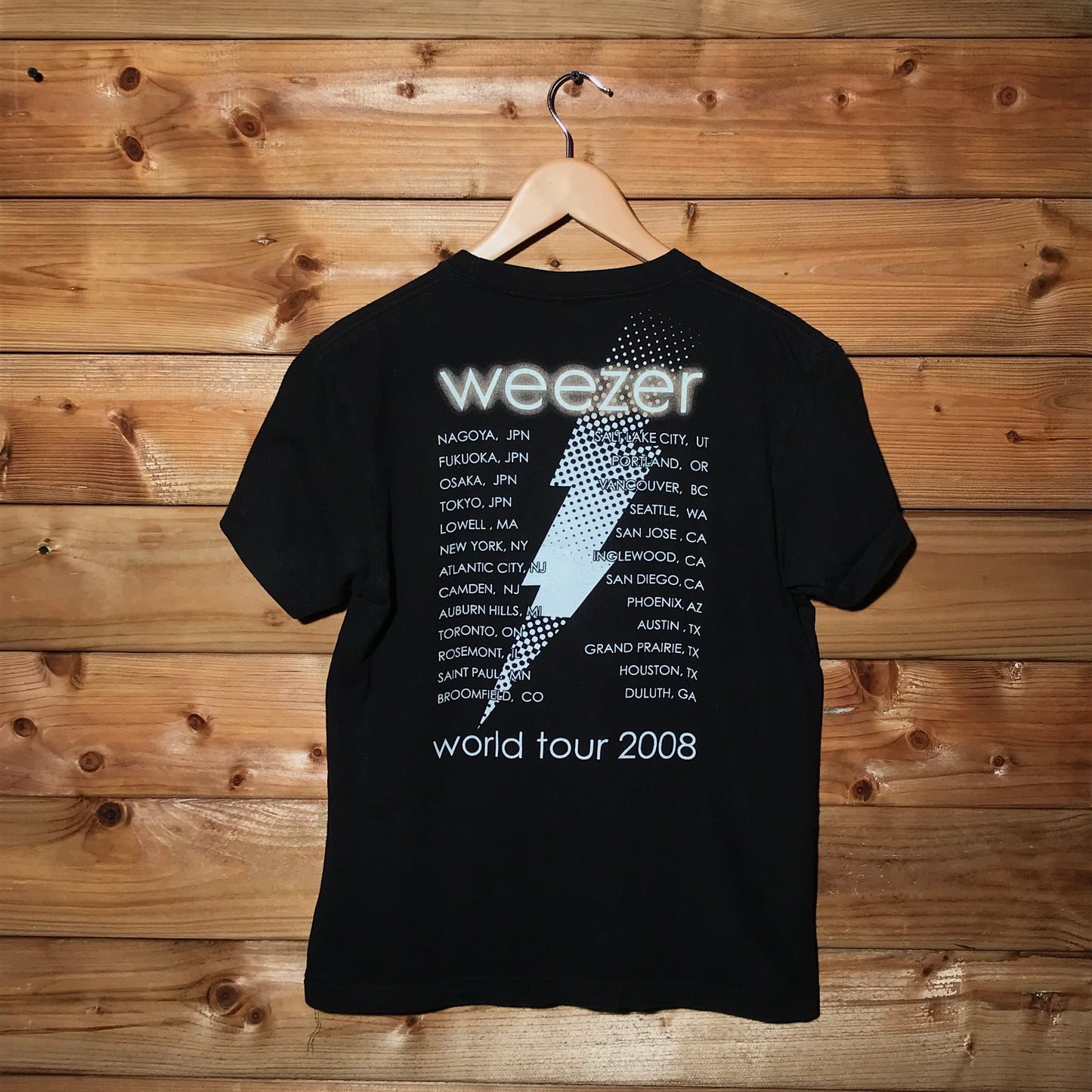 2008 Weezer World Tour t shirt