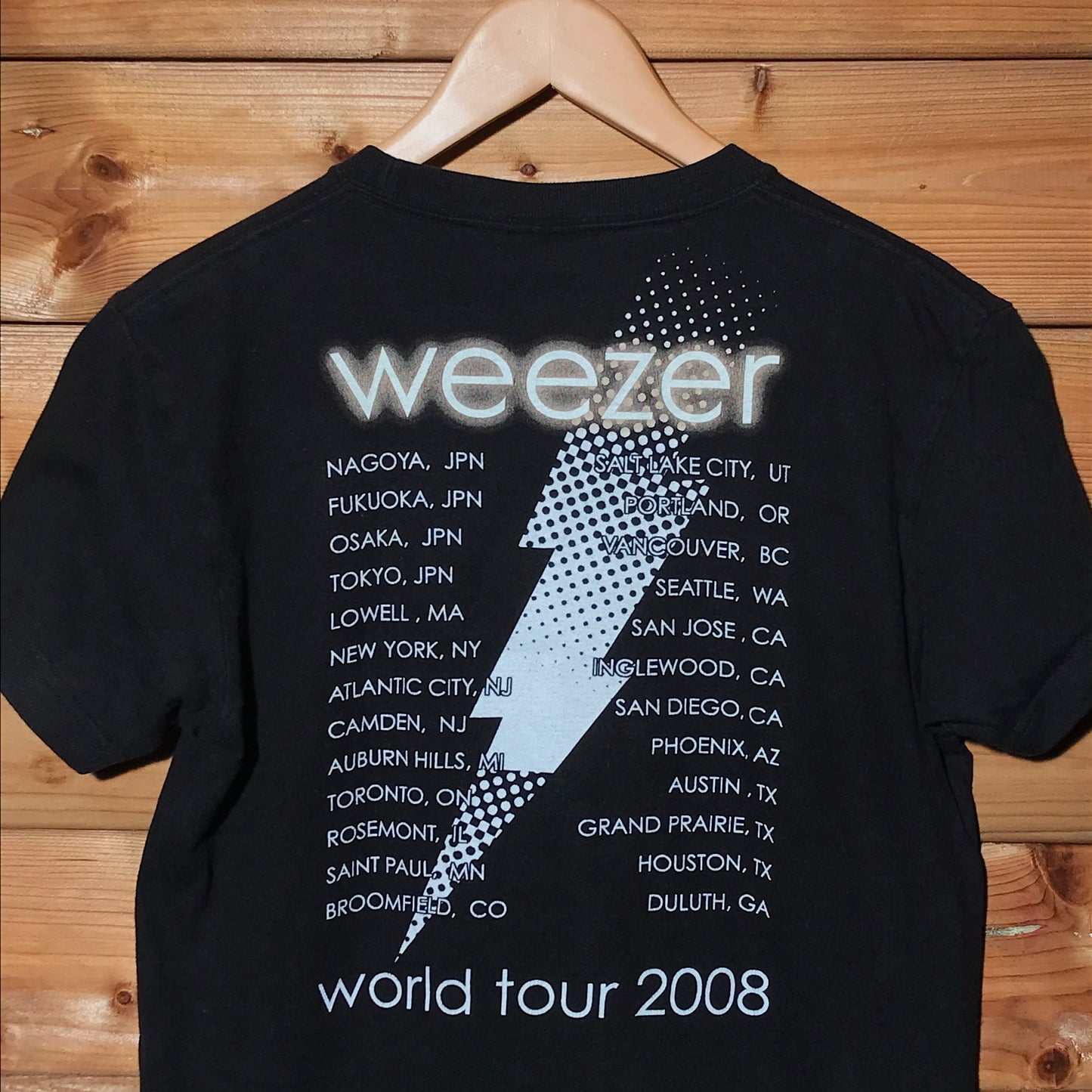 2008 Weezer World Tour t shirt