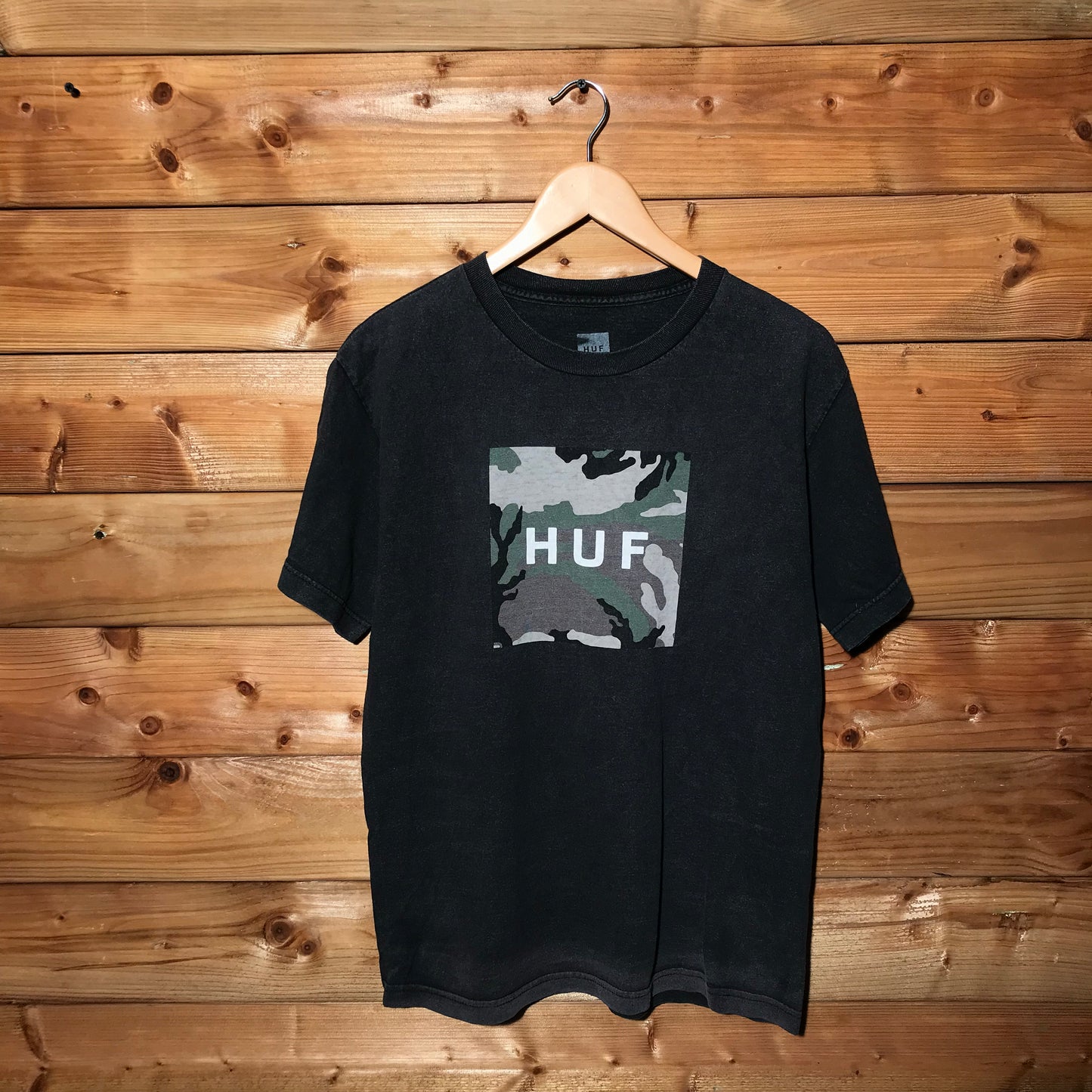 HUF Camo Box Spellout t shirt