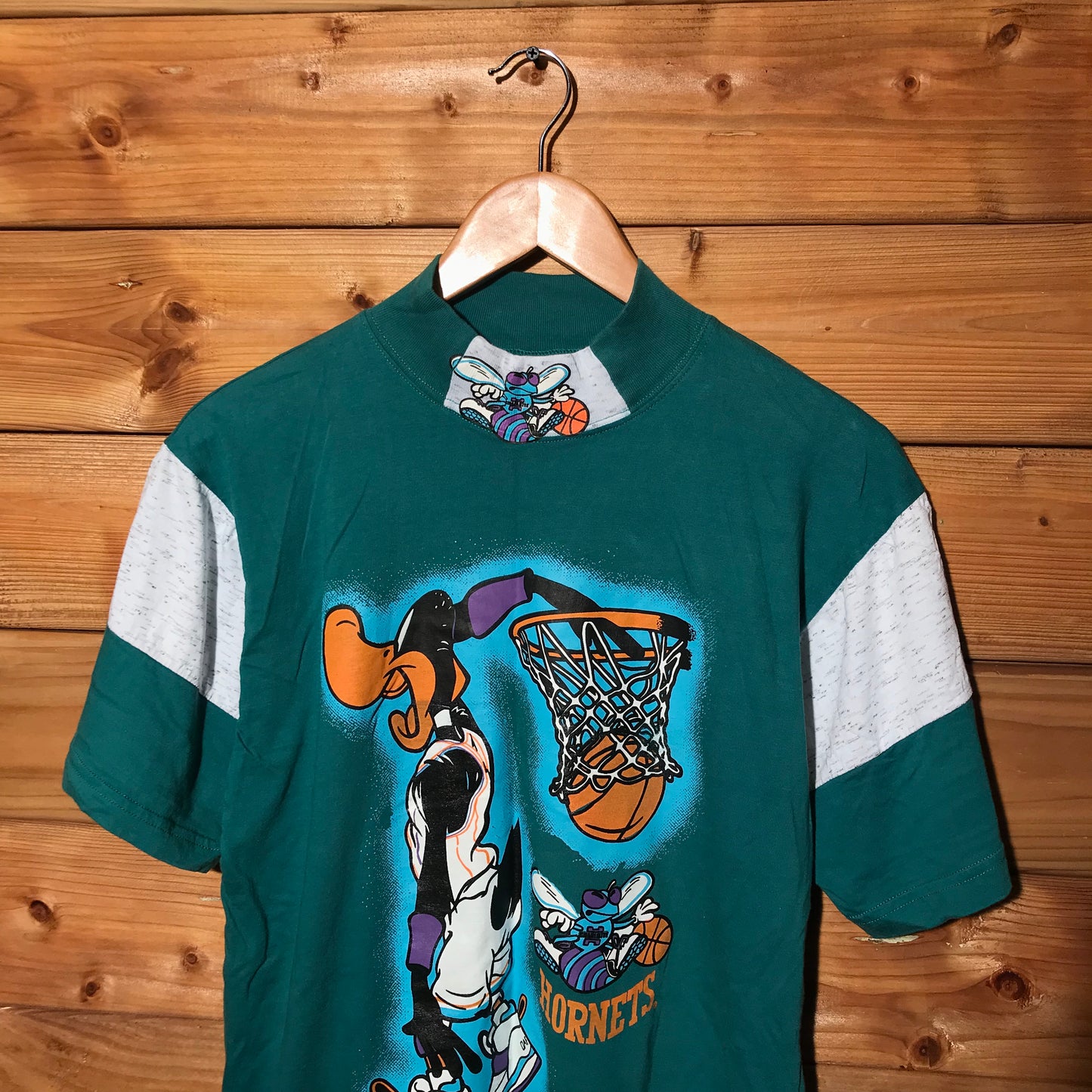 1994 Looney Tunes Daffy Duck Charlotte Hornets NBA t shirt