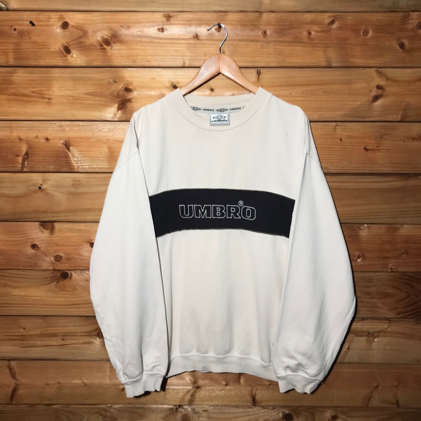 Umbro Stripe Spellout sweatshirt